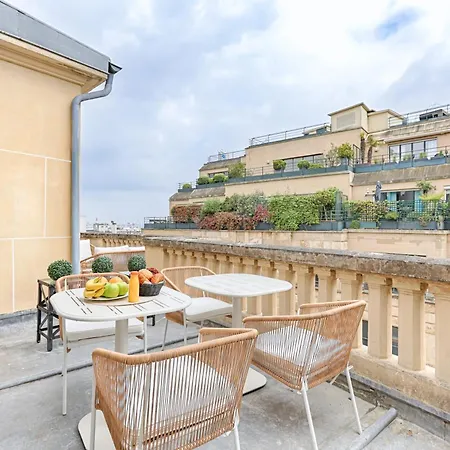De Luxe Avec Terrasse Parigi